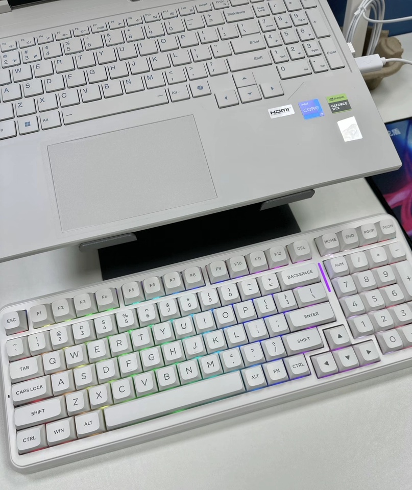 Gaming Keyboard Mechanical Wireless - Teclado Mecânico Personalizável MCHOSE K99 V3,